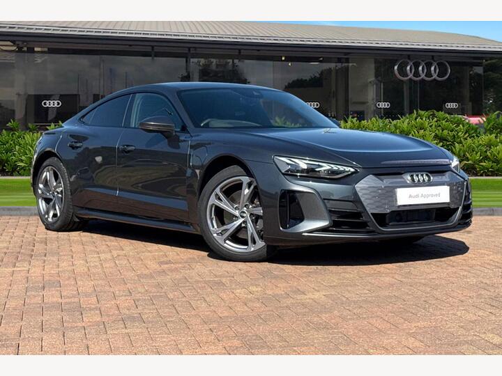 Audi E-tron GT    Quattro 350,00 KW