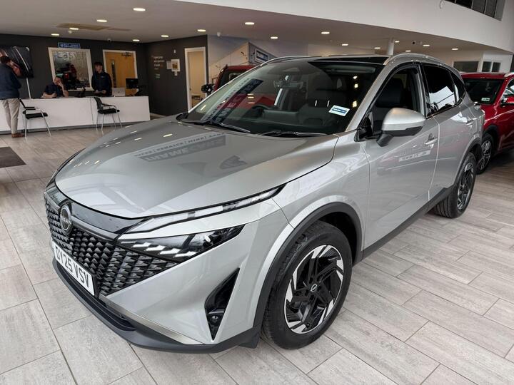 Nissan Qashqai 1.3 DIG-T MHEV N-Connecta XTRON Euro 6 (s/s) 5dr