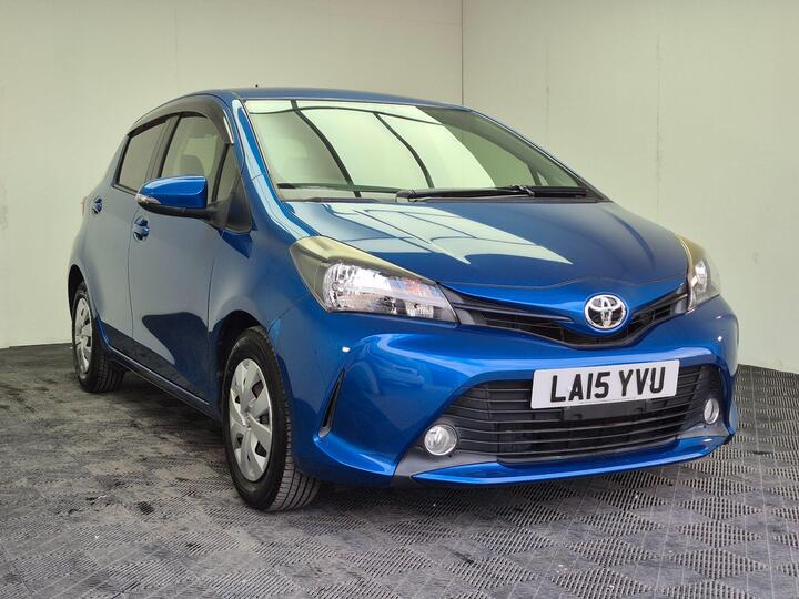 Toyota Yaris 1.33 Dual VVT-i Icon Multidrive S Euro 6 5dr (Safety Sense)