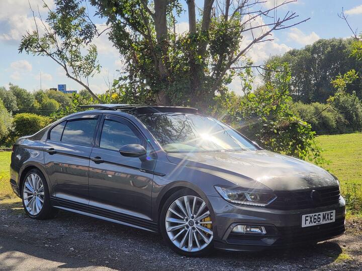 Volkswagen Passat 2.0 TDI BlueMotion Tech R-Line Euro 6 (s/s) 4dr