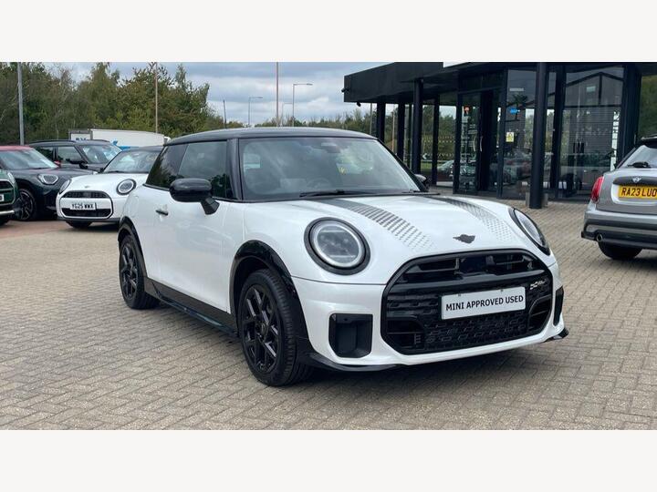 MINI Cooper 1.5C Sport Steptronic Euro 6 (s/s) 3dr