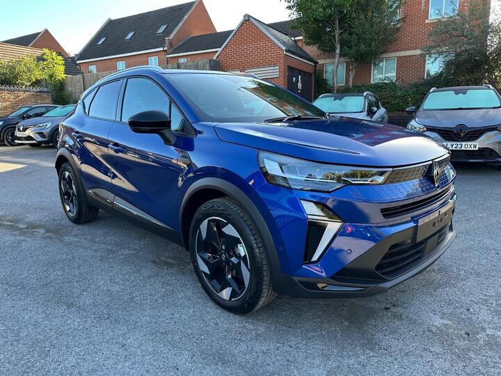 Renault Captur 1.0 TCe Techno Euro 6 (s/s) 5dr Renault Captur 1.0 TCe Techno Euro 6 (s/s) 5dr