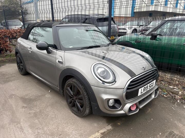 MINI CONVERTIBLE 1.5 Cooper Sport Euro 6 (s/s) 2dr