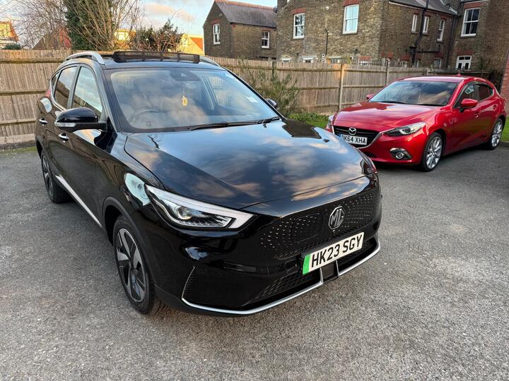MG MG ZS 72.6kWh Trophy Long Range Auto 5dr