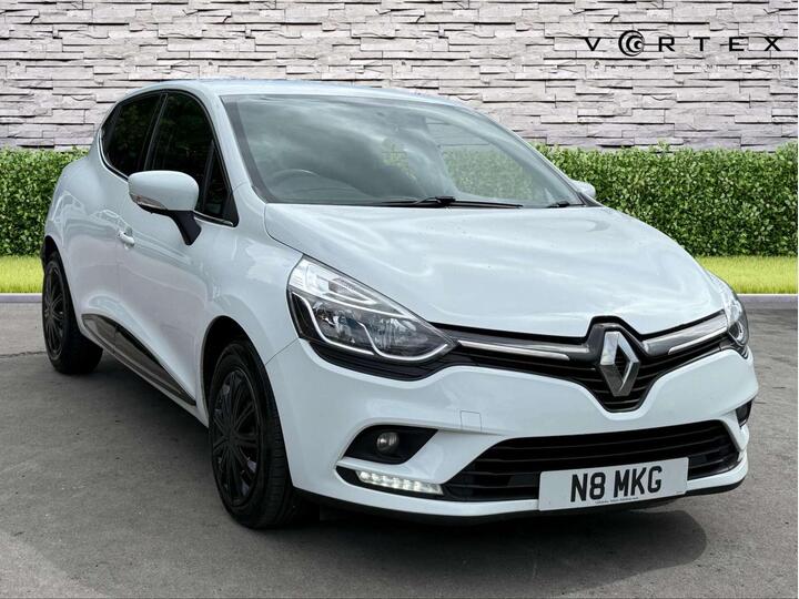 Renault CLIO 0.9 TCe Iconic Euro 6 (s/s) 5dr Renault CLIO 0.9 TCe Iconic Euro 6 (s/s) 5dr