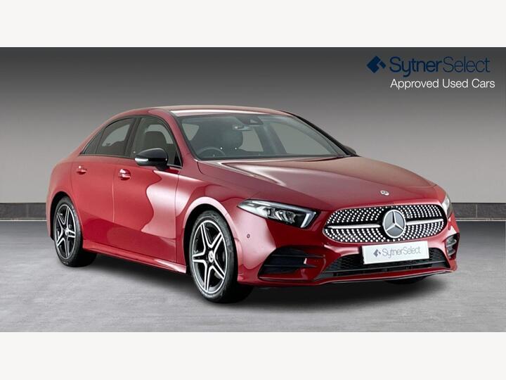 Mercedes-Benz A CLASS 1.3 A180 AMG Line (Executive) 7G-DCT Euro 6 (s/s) 4dr Mercedes-Benz A CLASS 1.3 A180 AMG Line (Executive) 7G-DCT Euro 6 (s/s) 4dr