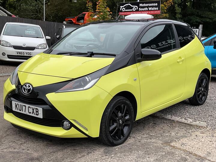 Toyota AYGO 1.0 VVT-i X-cite 3 Yellow Bi-Tone Euro 6 3dr
