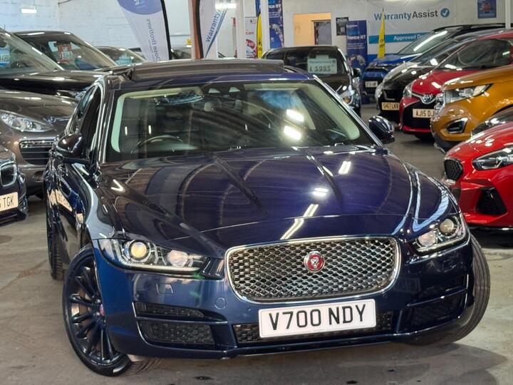 Jaguar XE 2.0d Portfolio Auto AWD Euro 6 (s/s) 4dr