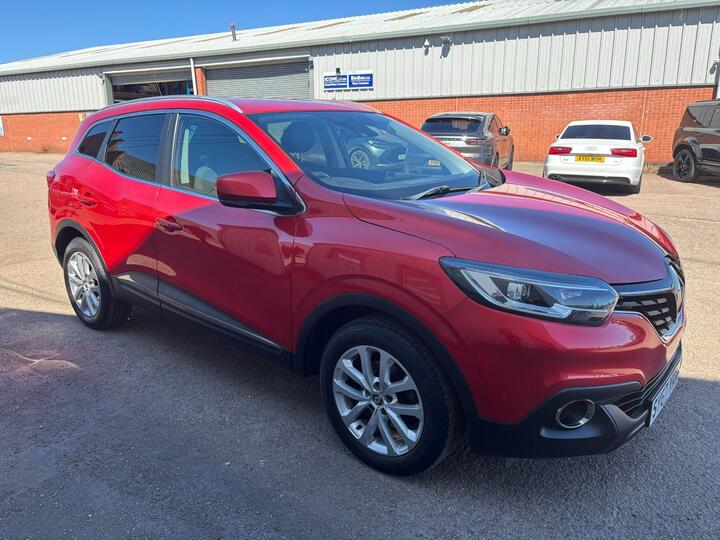 Renault Kadjar 1.2 TCe Dynamique Nav Euro 6 (s/s) 5dr Renault Kadjar 1.2 TCe Dynamique Nav Euro 6 (s/s) 5dr