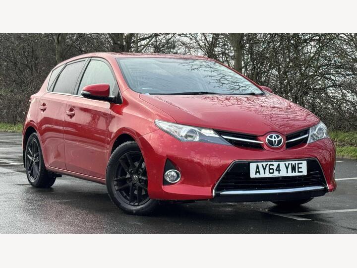 Toyota AURIS DIESEL HATCHBACK 1.4 D-4D Icon Plus Euro 5 (s/s) 5dr Toyota AURIS DIESEL HATCHBACK 1.4 D-4D Icon Plus Euro 5 (s/s) 5dr