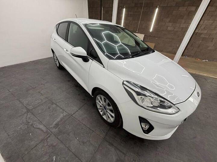 Ford Fiesta 1.0T EcoBoost Titanium Euro 6 (s/s) 5dr