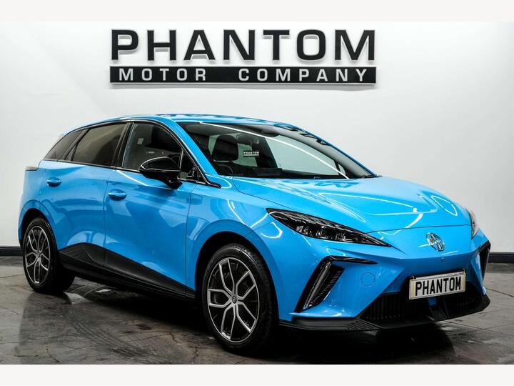 MG 4 64kWh Trophy Long Range Auto 5dr