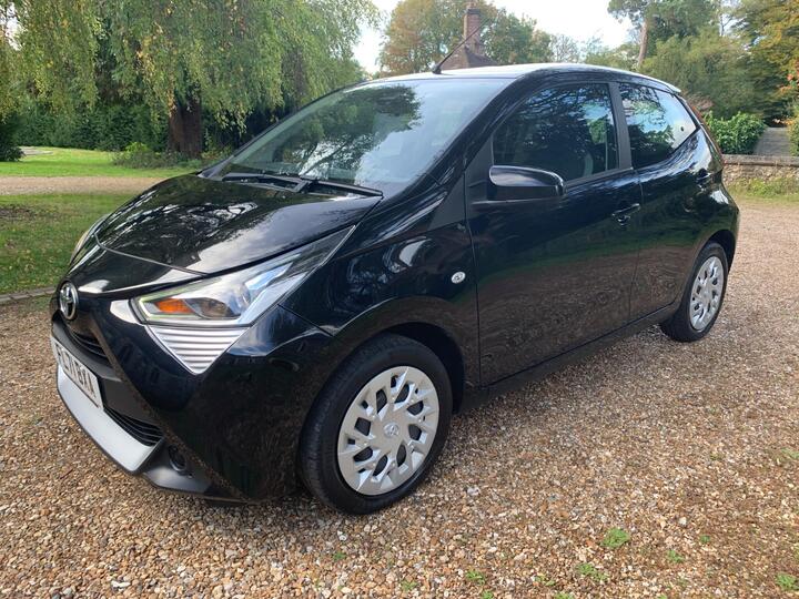 Toyota AYGO 1.0 VVT-i X-play Euro 6 (s/s) 5dr