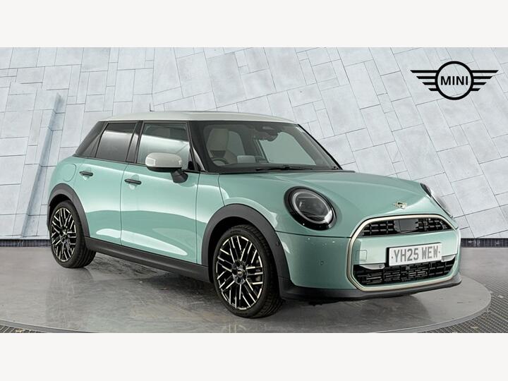 MINI Hatch 1.5C Exclusive Steptronic Euro 6 (s/s) 5dr