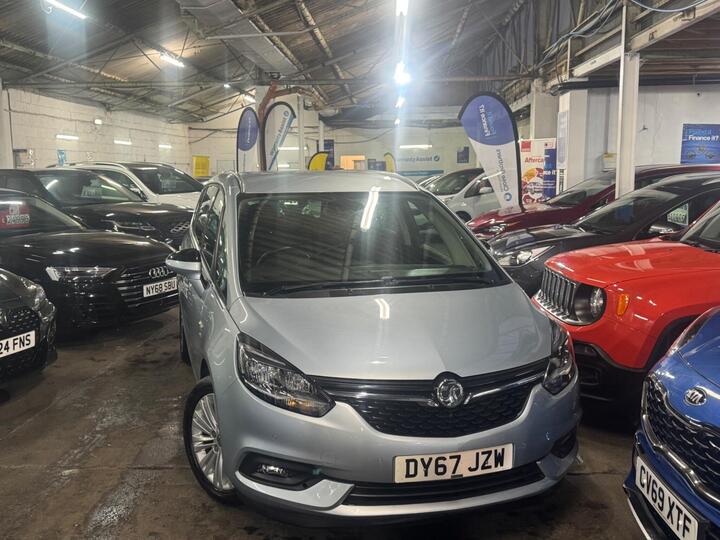 Vauxhall Zafira Tourer 1.4i Turbo SE Euro 6 5dr Vauxhall Zafira Tourer 1.4i Turbo SE Euro 6 5dr