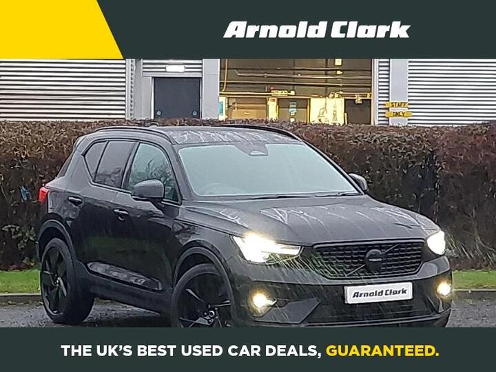 Volvo XC40 2.0 B3 MHEV Plus Black Edition DCT Auto Euro 6 (s/s) 5dr