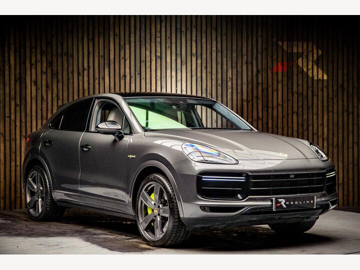 Porsche Cayenne 4.0 V8 E-Hybrid 14.1kWh Turbo S TiptronicS 4WD Euro 6 (s/s) 5dr Porsche Cayenne 4.0 V8 E-Hybrid 14.1kWh Turbo S TiptronicS 4WD Euro 6 (s/s) 5dr