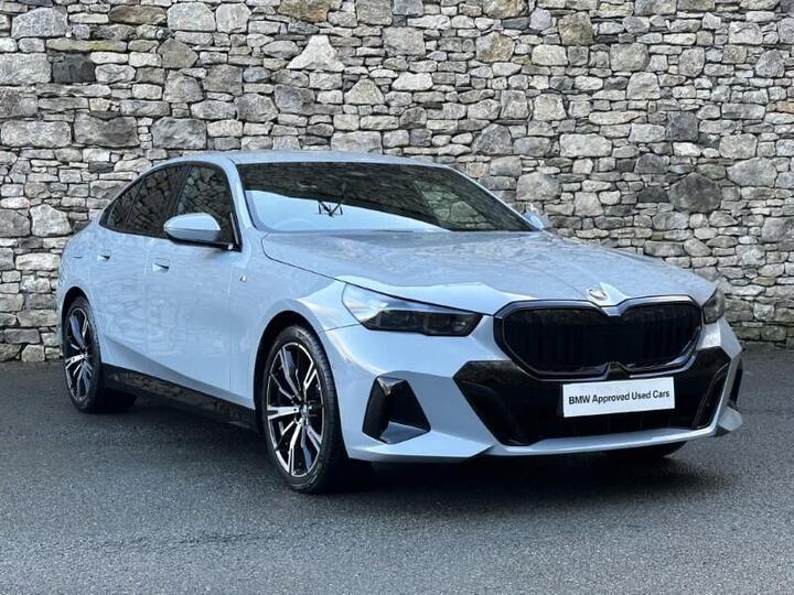 BMW 5 Series 2.0 520i MHT M Sport Pro Steptronic Euro 6 (s/s) 4dr BMW 5 Series 2.0 520i MHT M Sport Pro Steptronic Euro 6 (s/s) 4dr