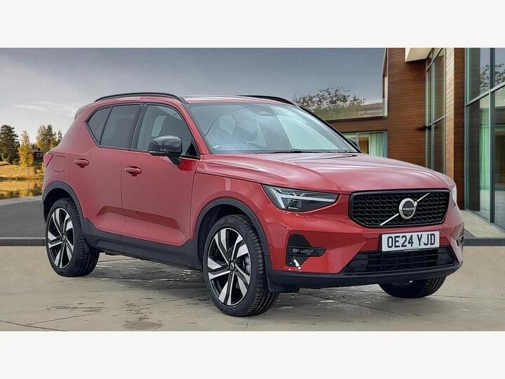 Volvo XC40 2.0 B3 MHEV Ultra Dark DCT Auto Euro 6 (s/s) 5dr