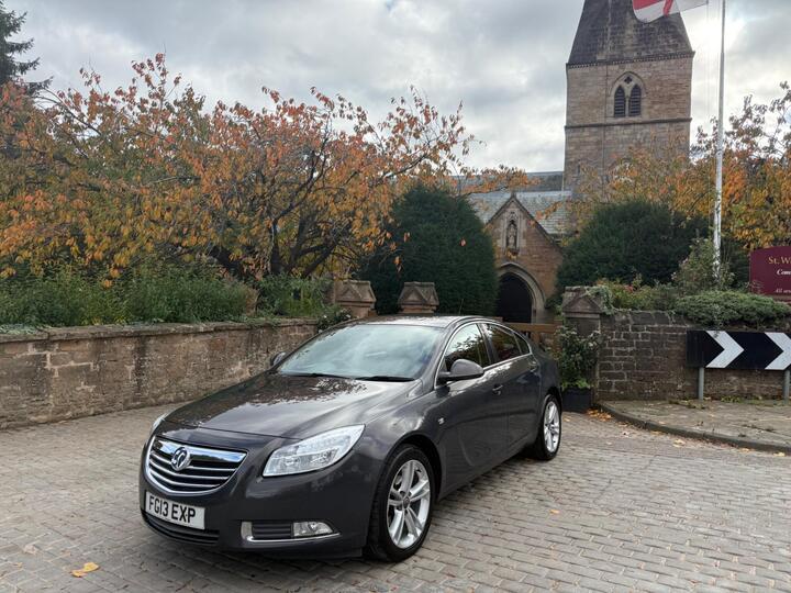 Vauxhall Insignia 2.0 CDTi EcoFLEX Exclusiv Euro 5 (s/s) 5dr