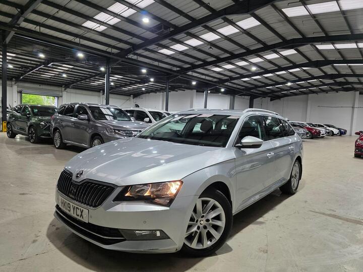 Skoda Superb 1.5 TSI ACT SE DSG Euro 6 (s/s) 5dr Skoda Superb 1.5 TSI ACT SE DSG Euro 6 (s/s) 5dr