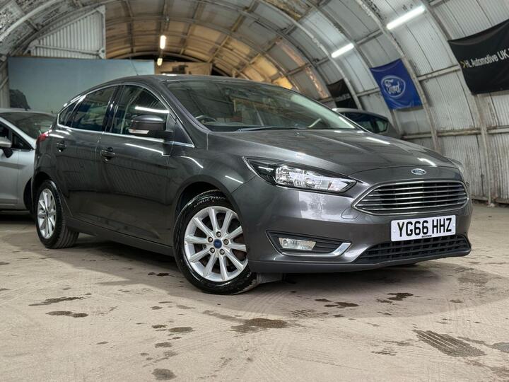 Ford Focus 1.0T EcoBoost Titanium Euro 6 (s/s) 5dr