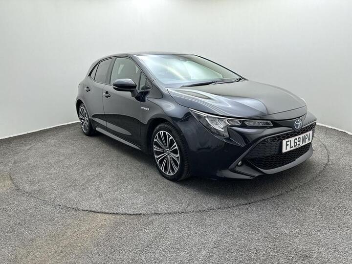 Toyota Corolla 1.8 VVT-h Design CVT Euro 6 (s/s) 5dr