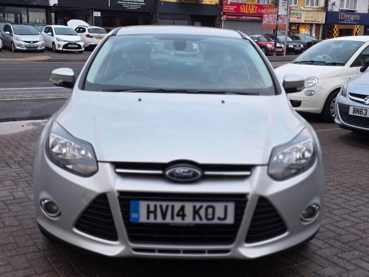 Ford Focus 1.0T EcoBoost Titanium Navigator Euro 5 (s/s) 5dr