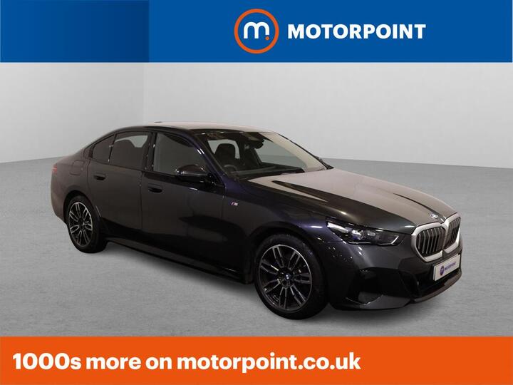 BMW 5 Series 2.0 520i MHT M Sport Steptronic Euro 6 (s/s) 4dr BMW 5 Series 2.0 520i MHT M Sport Steptronic Euro 6 (s/s) 4dr