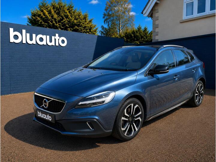 Volvo V40 CROSS COUNTRY 1.5 T3 GPF Pro Auto Euro 6 (s/s) 5dr