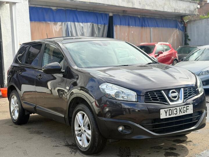 Nissan Qashqai+2 1.6 Acenta 2WD Euro 5 (s/s) 5dr Nissan Qashqai+2 1.6 Acenta 2WD Euro 5 (s/s) 5dr