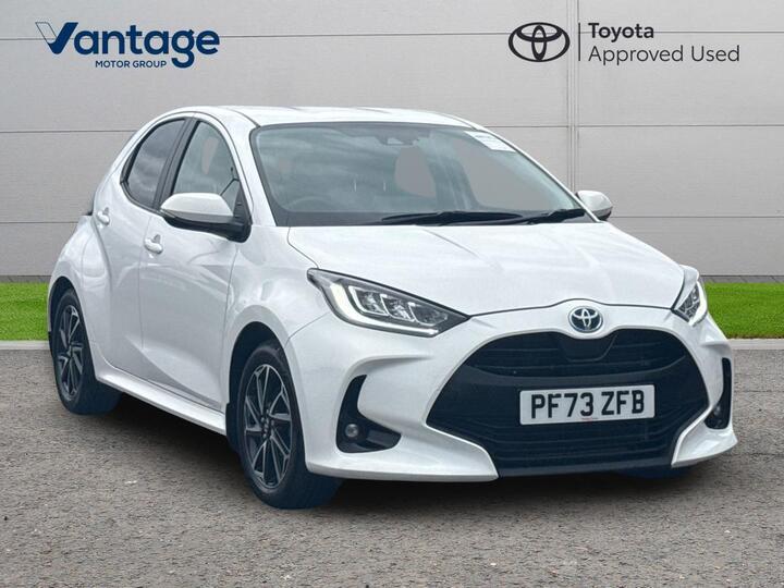 Toyota Yaris 1.5 VVT-h Design E-CVT Euro 6 (s/s) 5dr