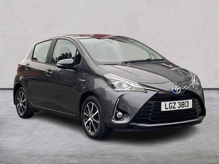 Toyota YARIS 1.5 VVT-h Icon Tech E-CVT Euro 6 (s/s) 5dr