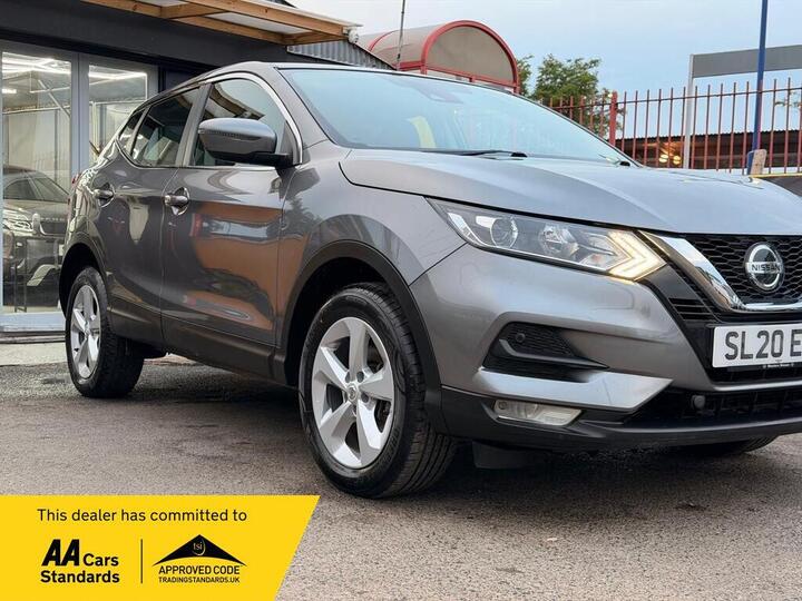 Nissan Qashqai 1.3 DIG-T Acenta Premium Euro 6 (s/s) 5dr