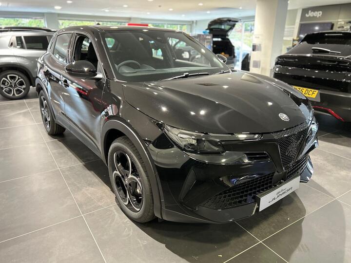 Alfa Romeo Junior 1.2 MHEV Ibrida E-DCT Euro 6 (s/s) 5dr