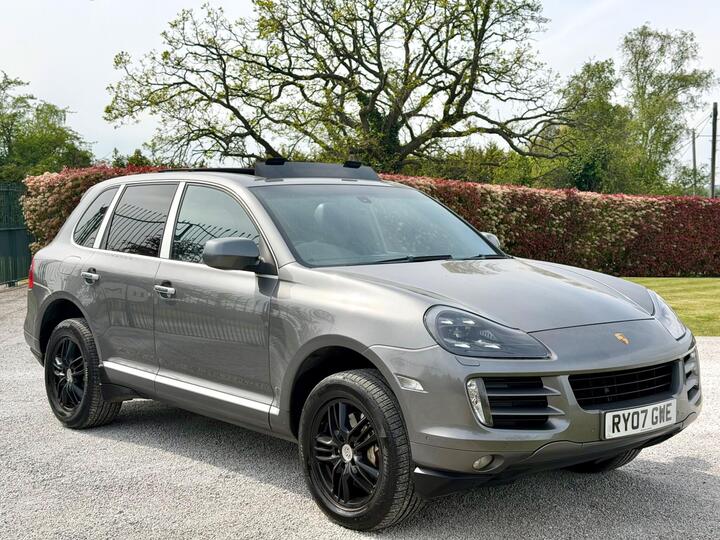 Porsche Cayenne 4.8 S Tiptronic S AWD 5dr