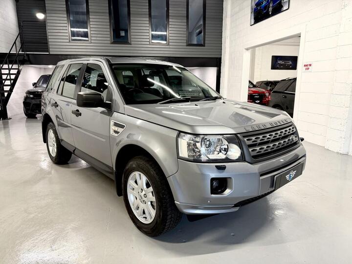 Land Rover FREELANDER 2 2.2 TD4 XS 4WD Euro 5 (s/s) 5dr Land Rover FREELANDER 2 2.2 TD4 XS 4WD Euro 5 (s/s) 5dr