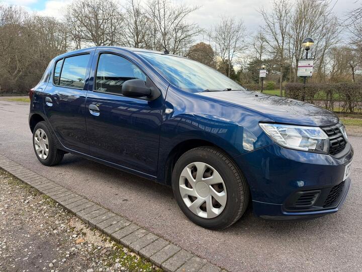 Dacia Sandero 1.0 SCe Ambiance Euro 6 5dr Dacia Sandero 1.0 SCe Ambiance Euro 6 5dr
