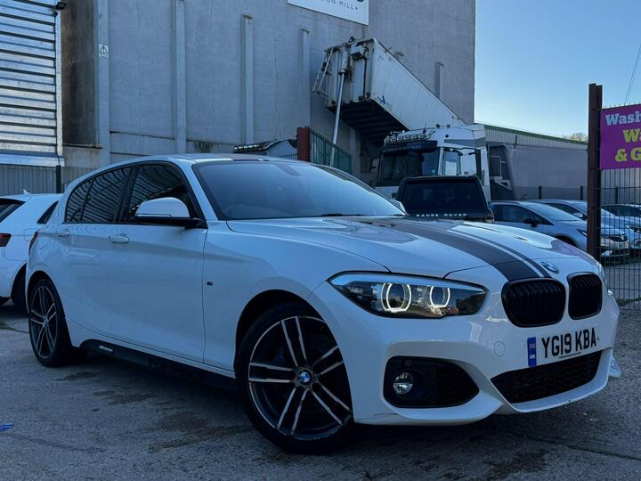 BMW 1 Series 1.5 118i GPF M Sport Shadow Edition Euro 6 (s/s) 5dr BMW 1 Series 1.5 118i GPF M Sport Shadow Edition Euro 6 (s/s) 5dr