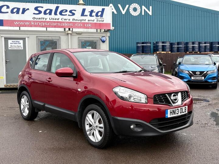 Nissan Qashqai 1.6 Acenta 2WD Euro 5 (s/s) 5dr Nissan Qashqai 1.6 Acenta 2WD Euro 5 (s/s) 5dr