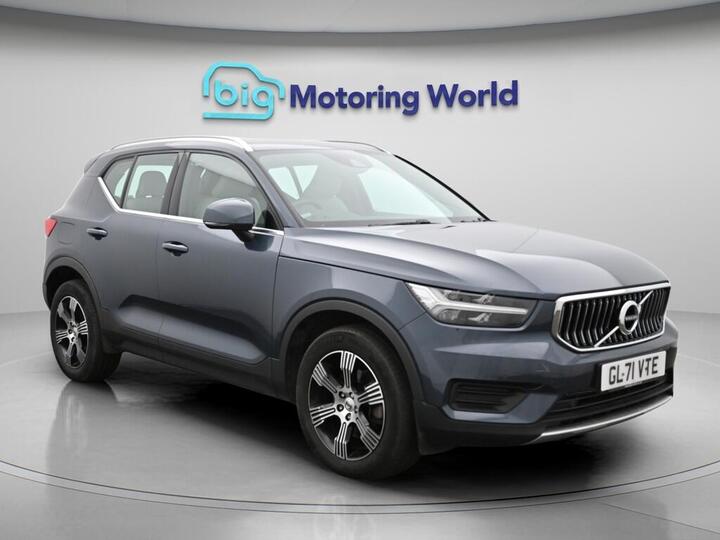 Volvo XC40 2.0 B4 MHEV Inscription DCT Auto Euro 6 (s/s) 5dr