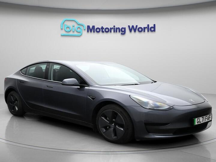 Tesla Model 3 Standard Range Plus Auto RWD 4dr