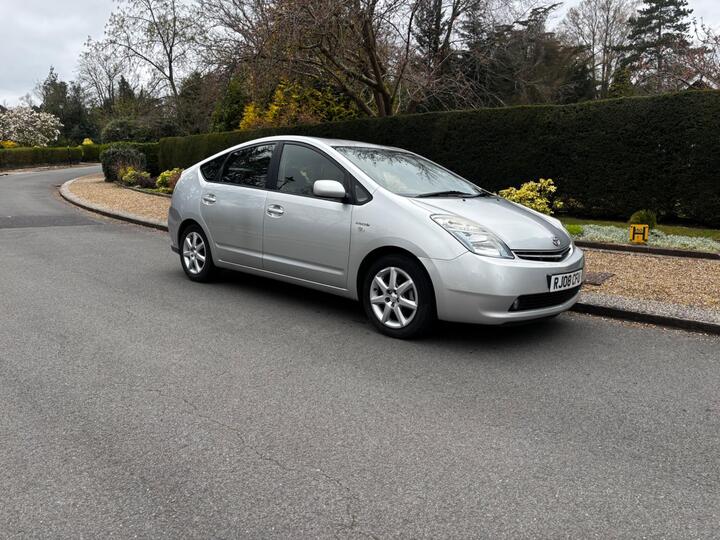 Toyota Prius 1.5 T4 CVT 5dr