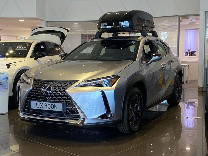 Lexus UX 2.0 300h Premium E-CVT Euro 6 (s/s) 5dr