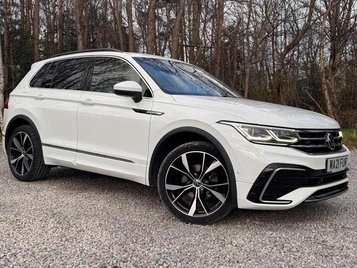 Volkswagen TIGUAN 1.5 TSI R-Line DSG Euro 6 (s/s) 5dr Volkswagen TIGUAN 1.5 TSI R-Line DSG Euro 6 (s/s) 5dr