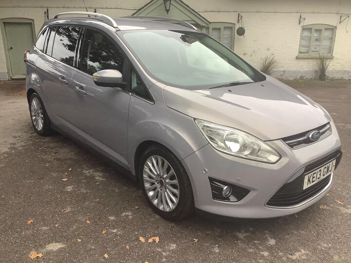 Ford Grand C-Max 1.0T EcoBoost Titanium Euro 5 (s/s) 5dr Ford Grand C-Max 1.0T EcoBoost Titanium Euro 5 (s/s) 5dr