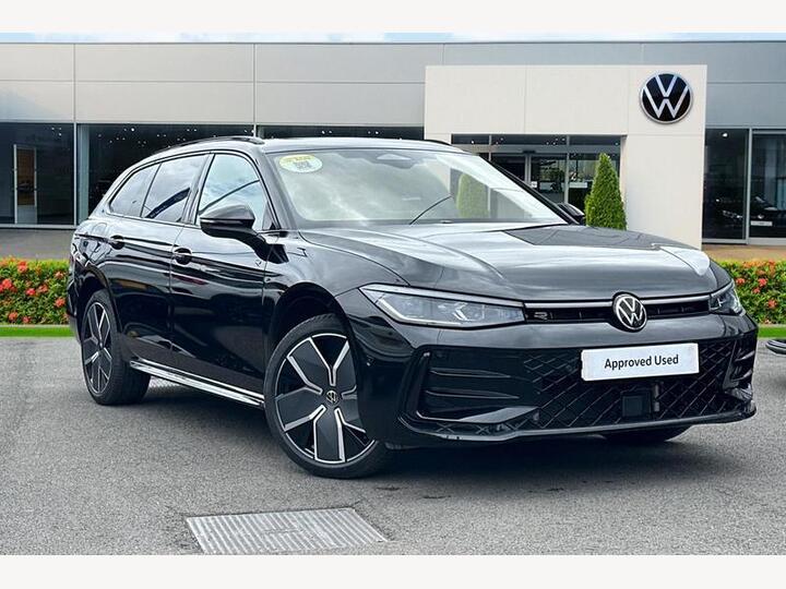 Volkswagen Passat 1.5 TSI EHybrid 19.7kWh Black Edition DSG Euro 6 (s/s) 5dr Volkswagen Passat 1.5 TSI EHybrid 19.7kWh Black Edition DSG Euro 6 (s/s) 5dr