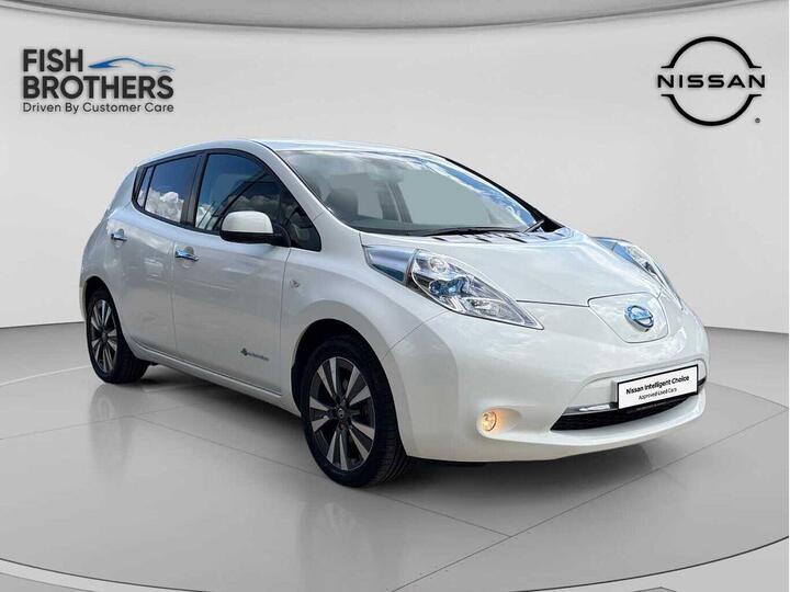 Nissan Leaf 30kWh Tekna Auto 5dr Nissan Leaf 30kWh Tekna Auto 5dr