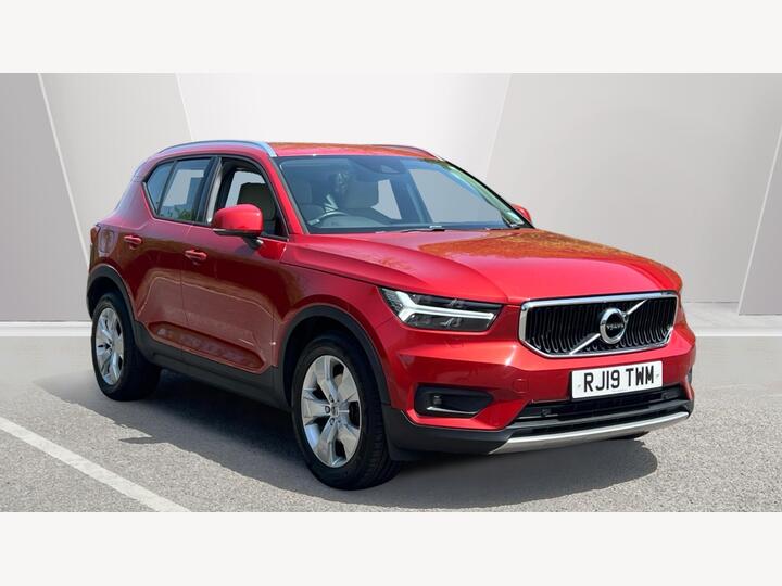 Volvo XC40 2.0 T4 Momentum Pro Auto Euro 6 (s/s) 5dr