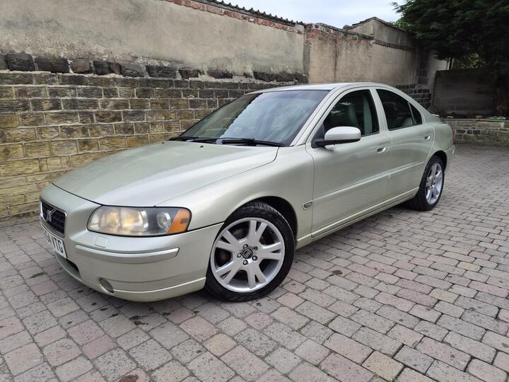Volvo S60 2.4 D5 Sport 4dr